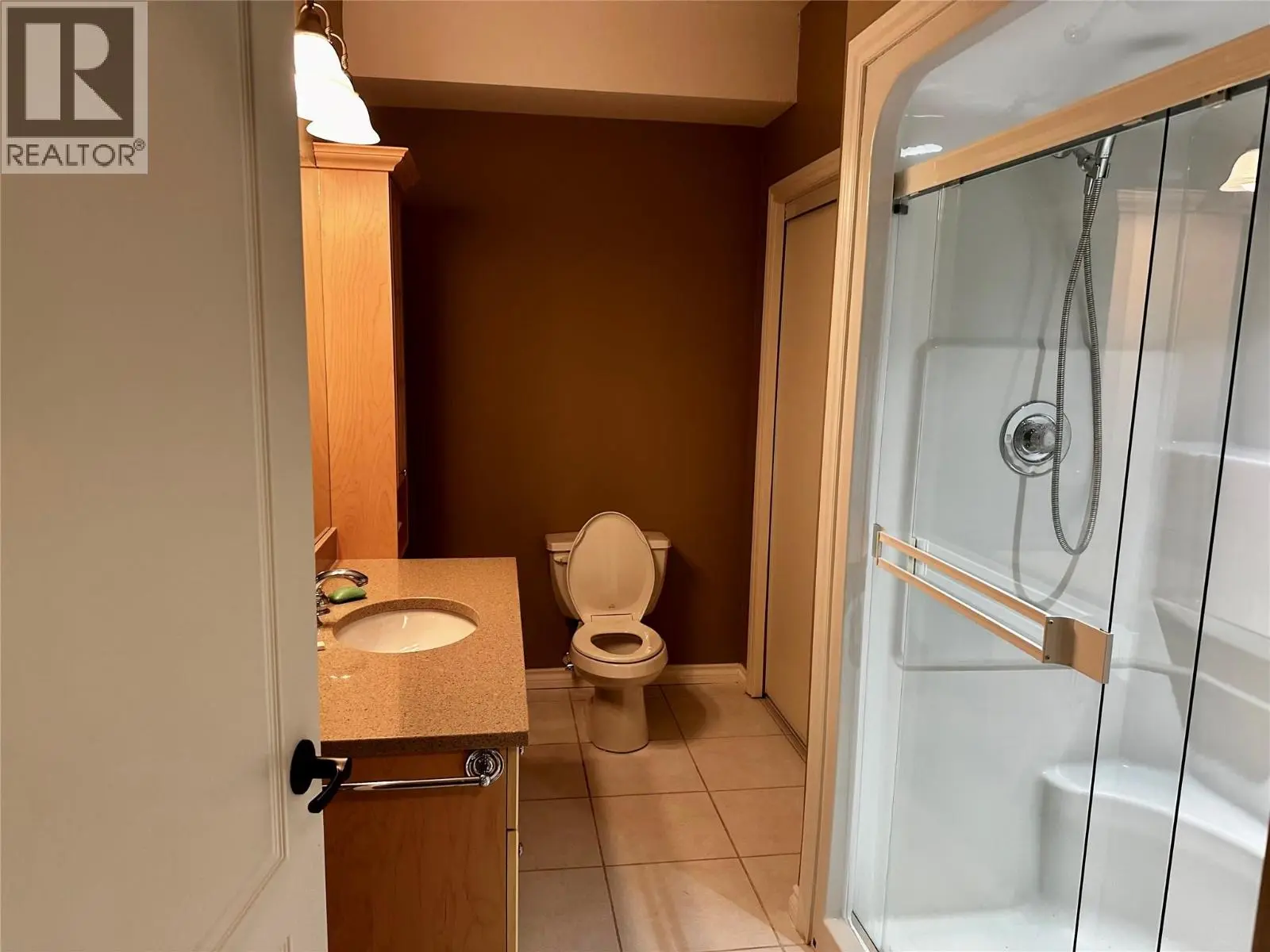 880 Christina Place Unit# 21. Kelowna, British Columbia
