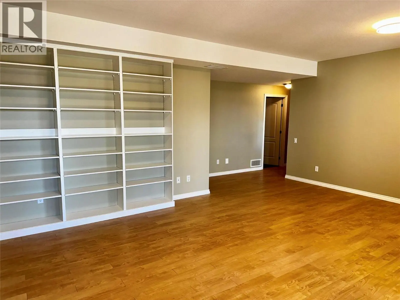 880 Christina Place Unit# 21. Kelowna, British Columbia