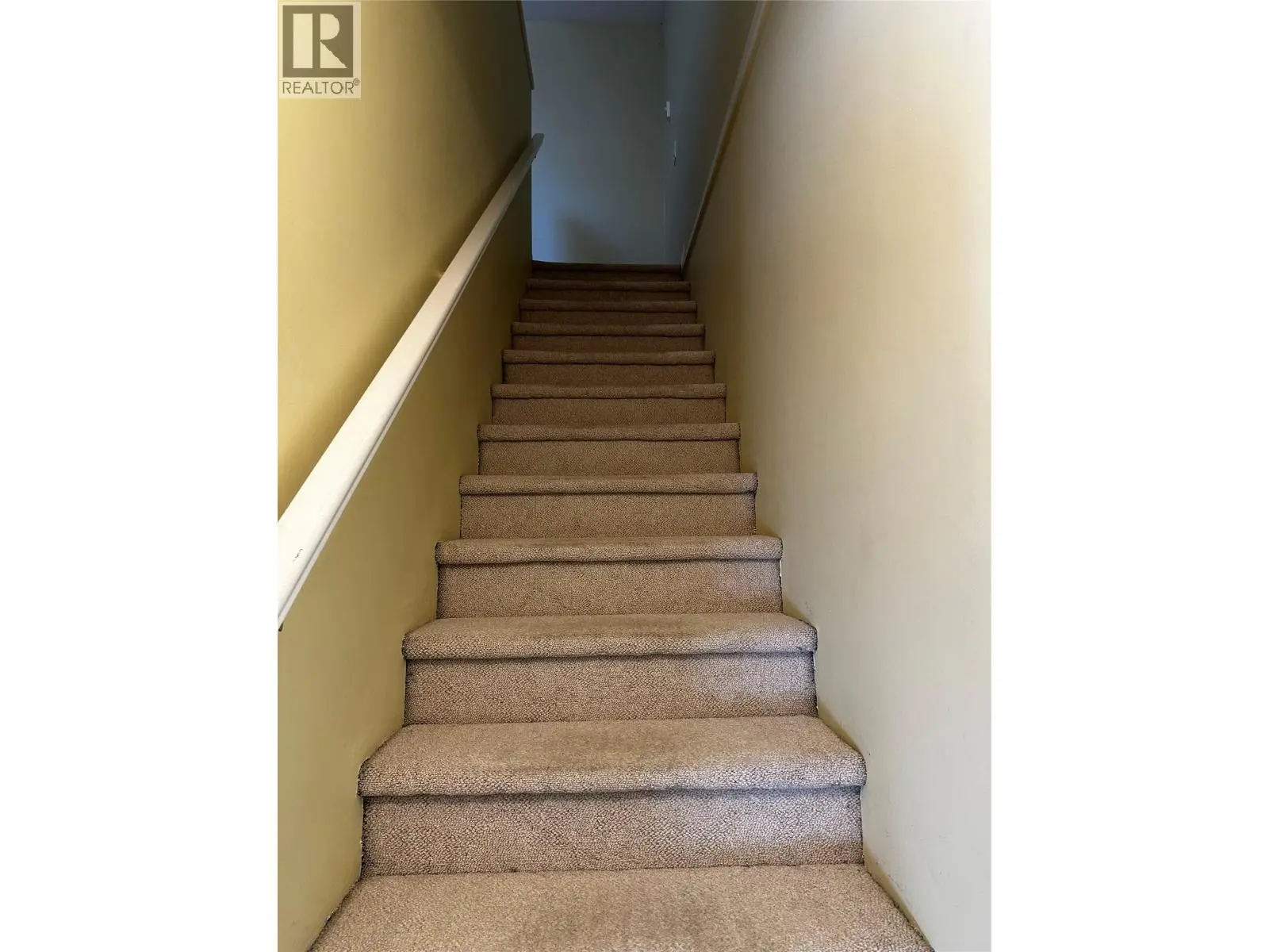 880 Christina Place Unit# 21. Kelowna, British Columbia