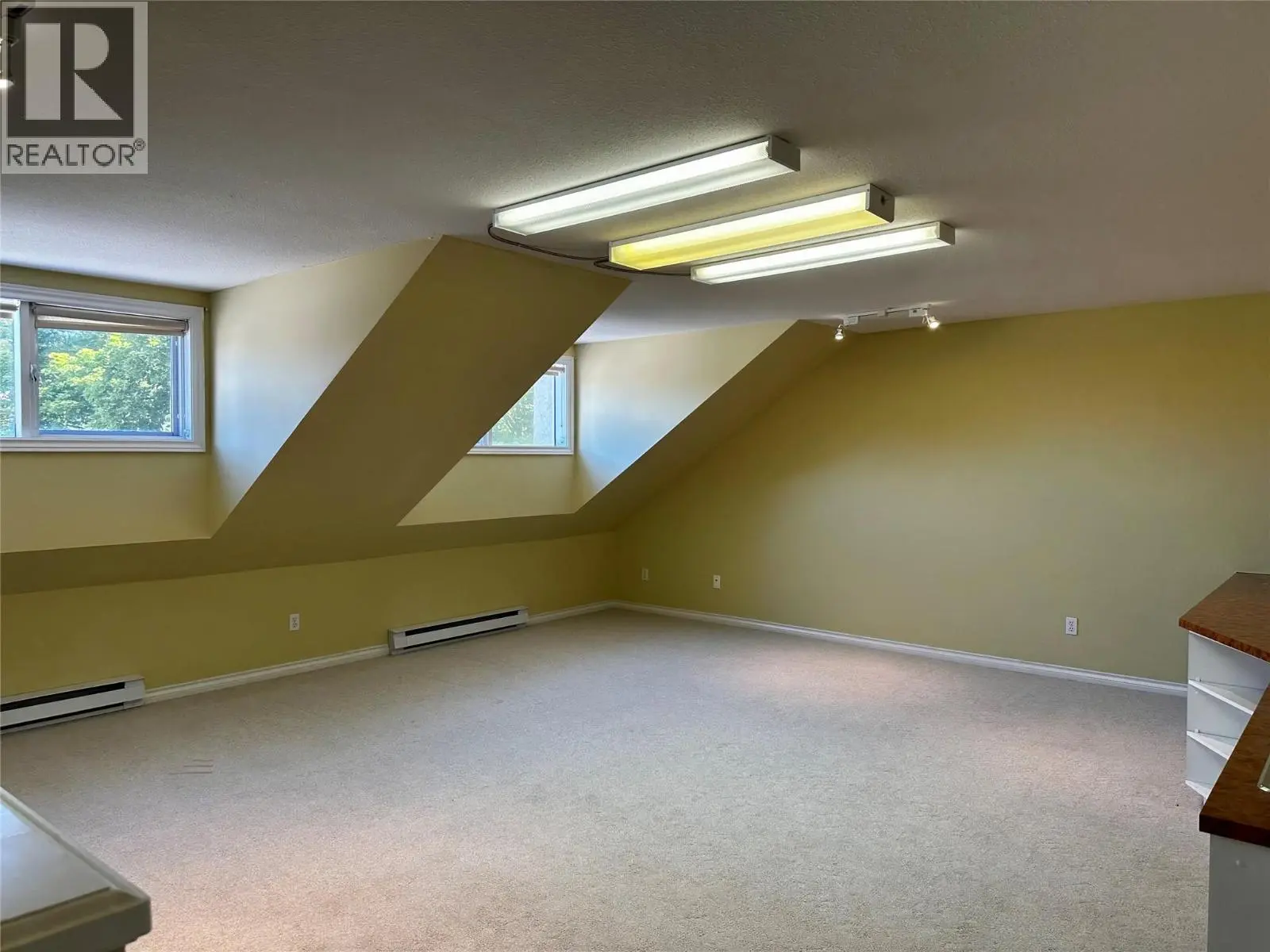 880 Christina Place Unit# 21. Kelowna, British Columbia