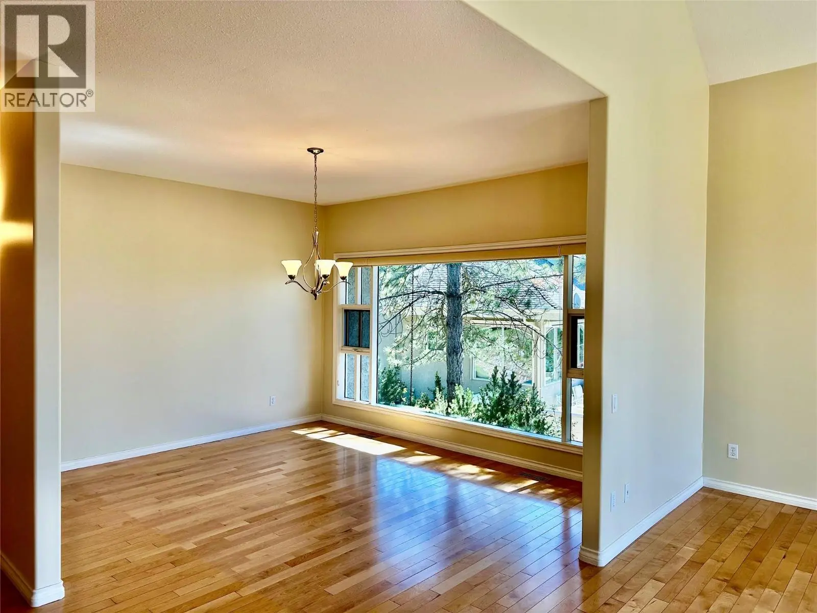 880 Christina Place Unit# 21. Kelowna, British Columbia