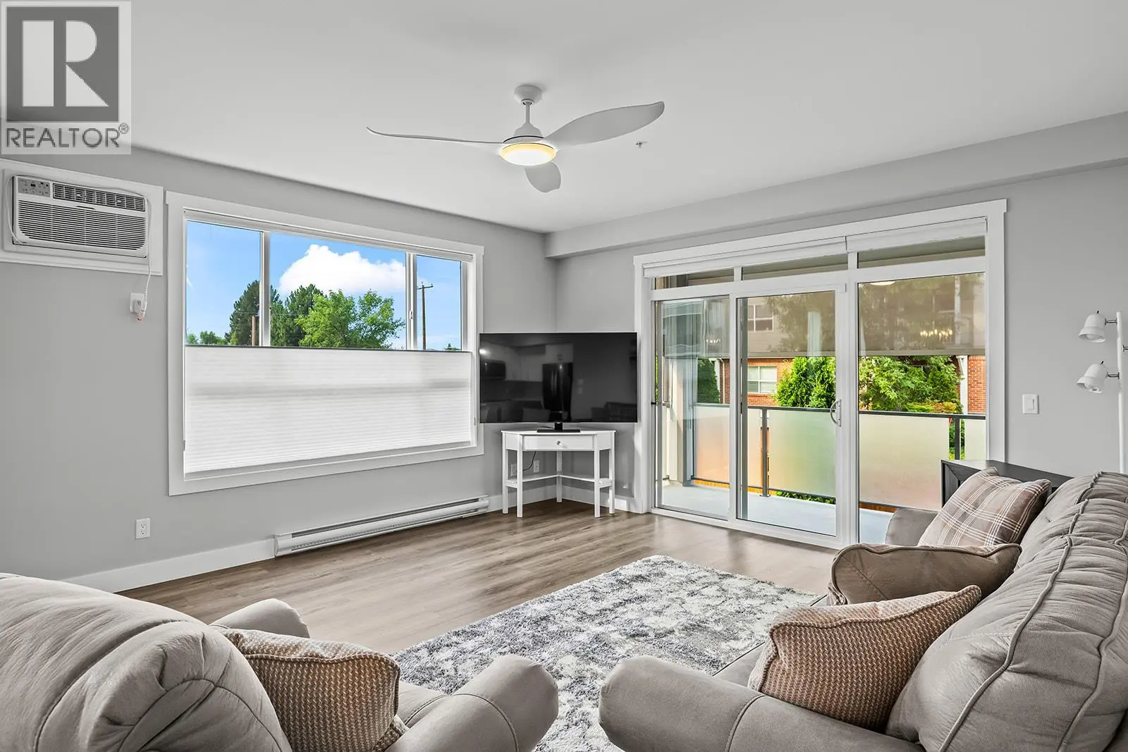 3090 Burtch Road Unit# 102. Kelowna, British Columbia