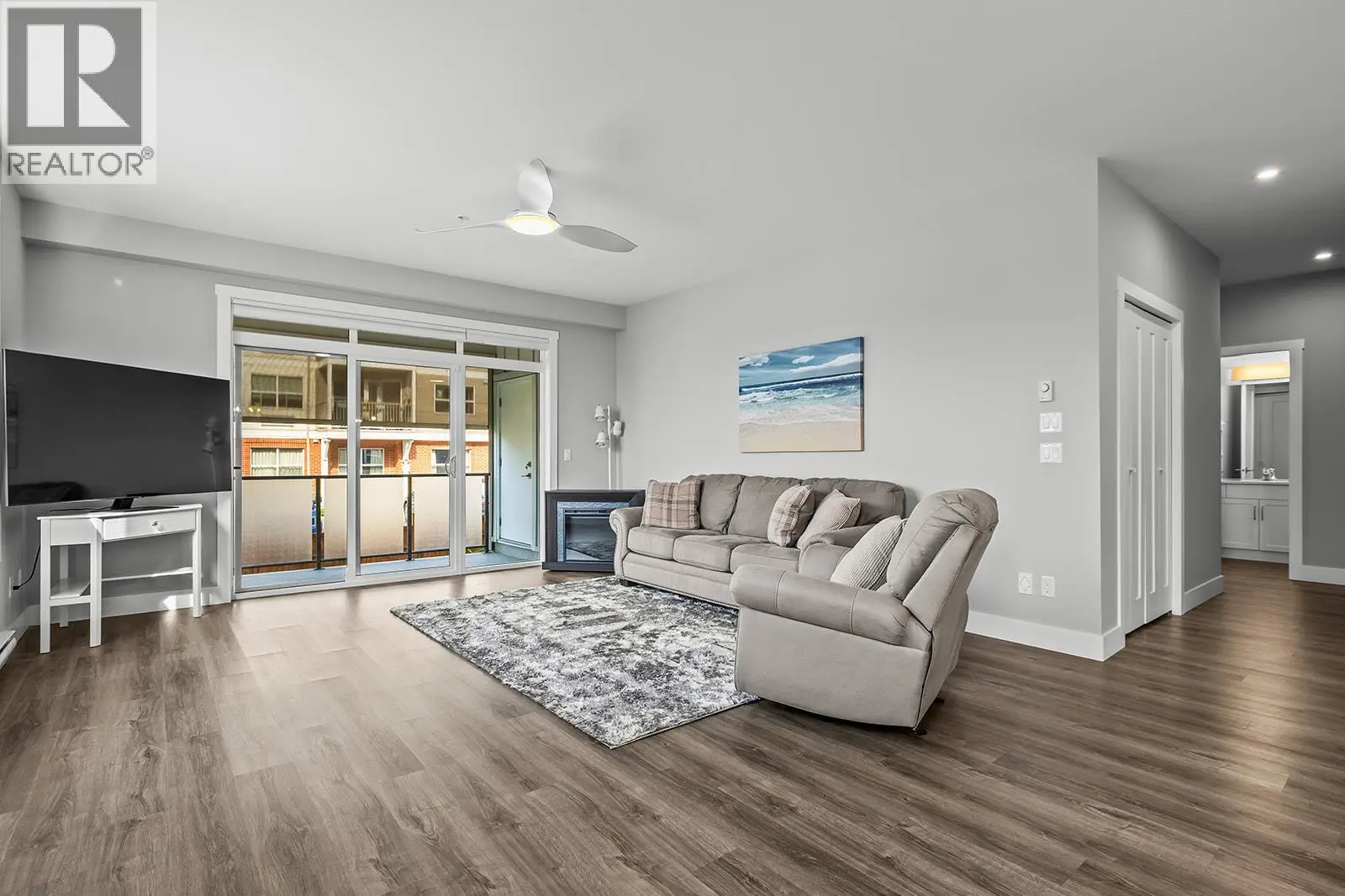 3090 Burtch Road Unit# 102. Kelowna, British Columbia