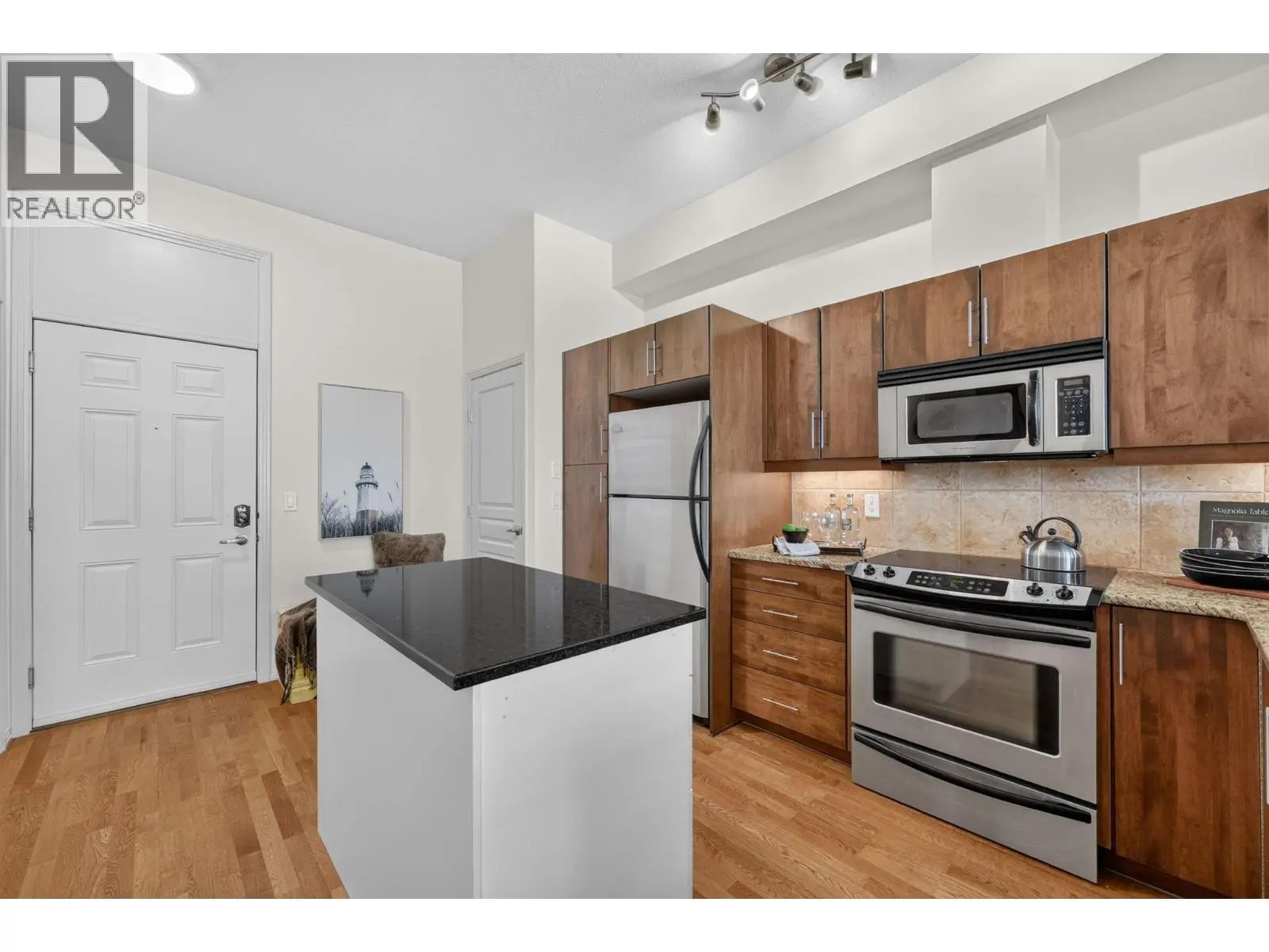 1331 Ellis Street Unit# 317. Kelowna, British Columbia