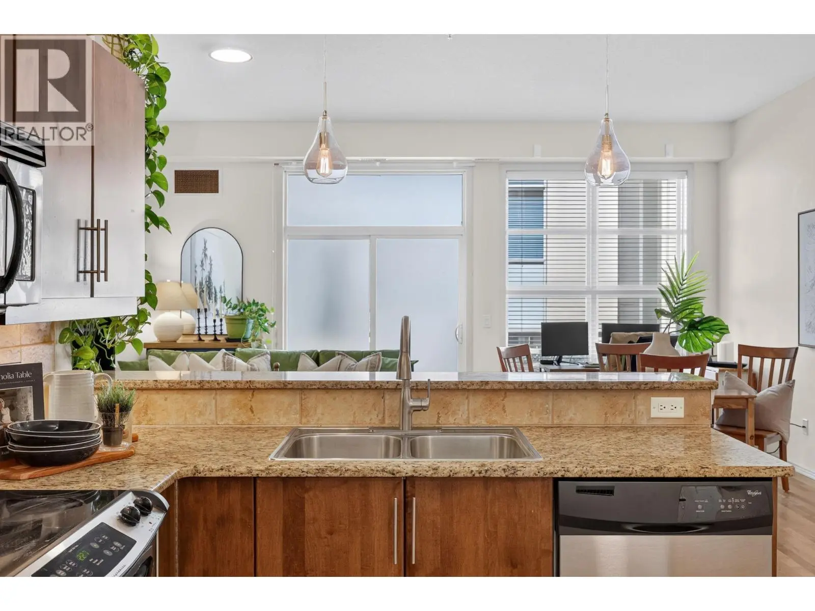 1331 Ellis Street Unit# 317. Kelowna, British Columbia