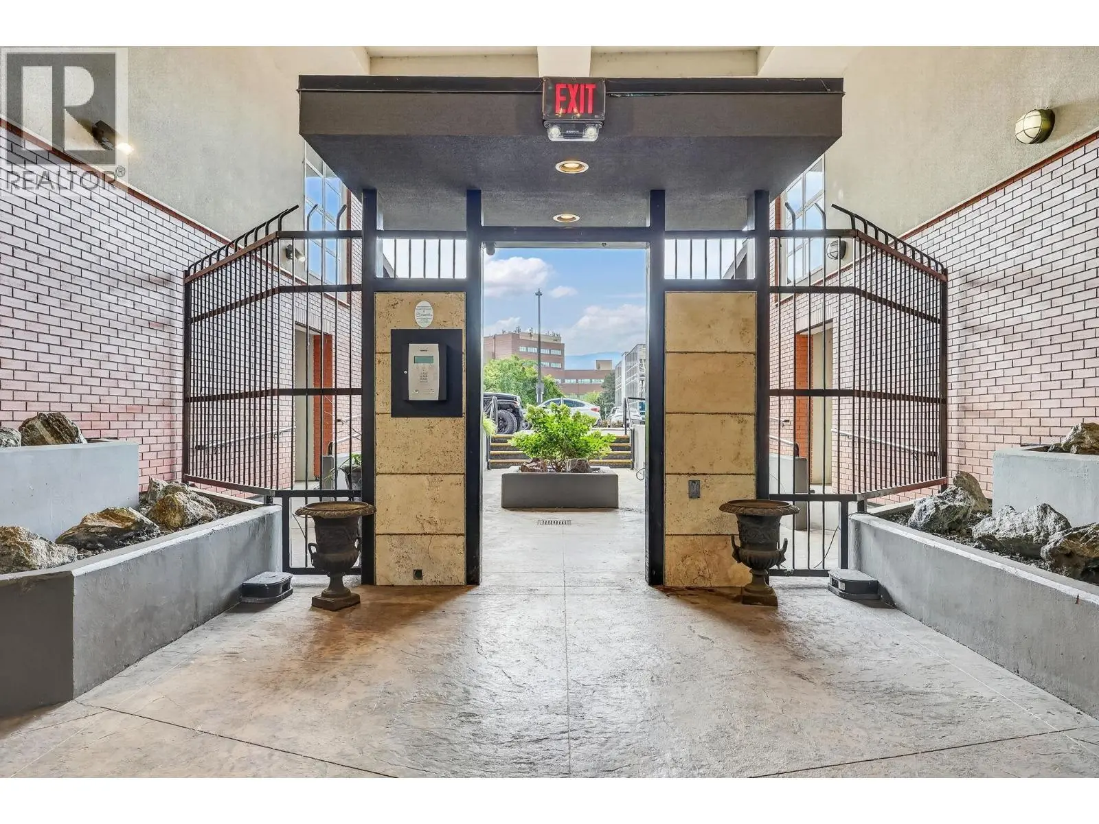 1331 Ellis Street Unit# 317. Kelowna, British Columbia