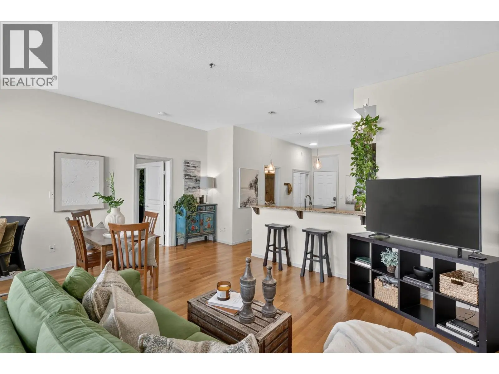 1331 Ellis Street Unit# 317. Kelowna, British Columbia