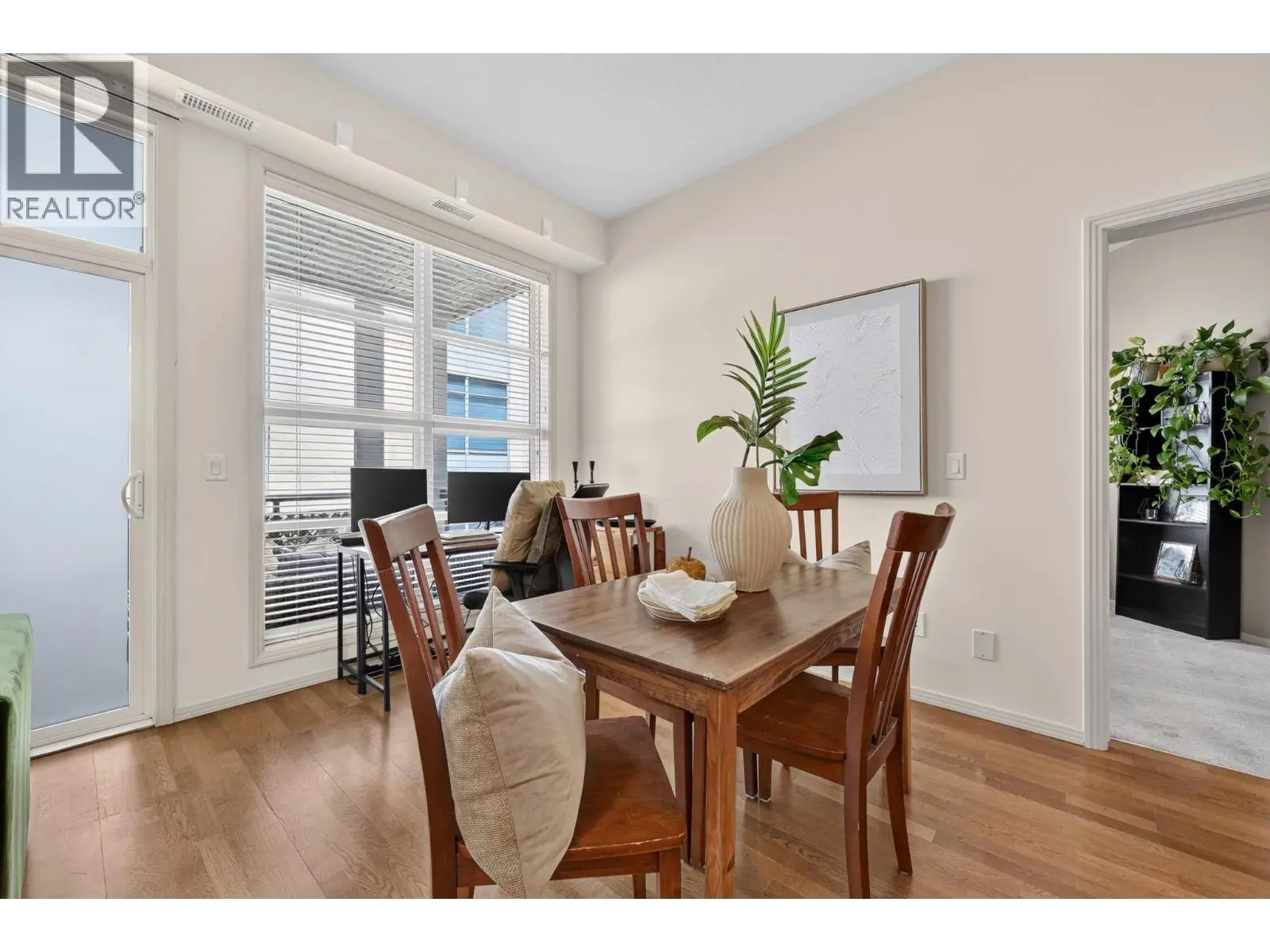 1331 Ellis Street Unit# 317. Kelowna, British Columbia