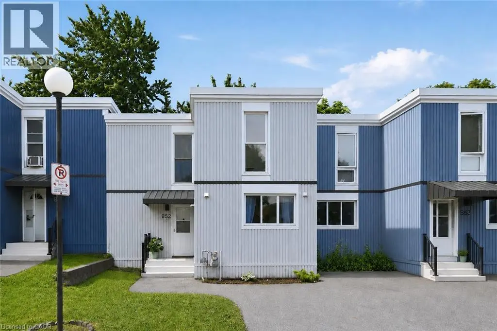25 Britten Close Unit# B52, Hamilton