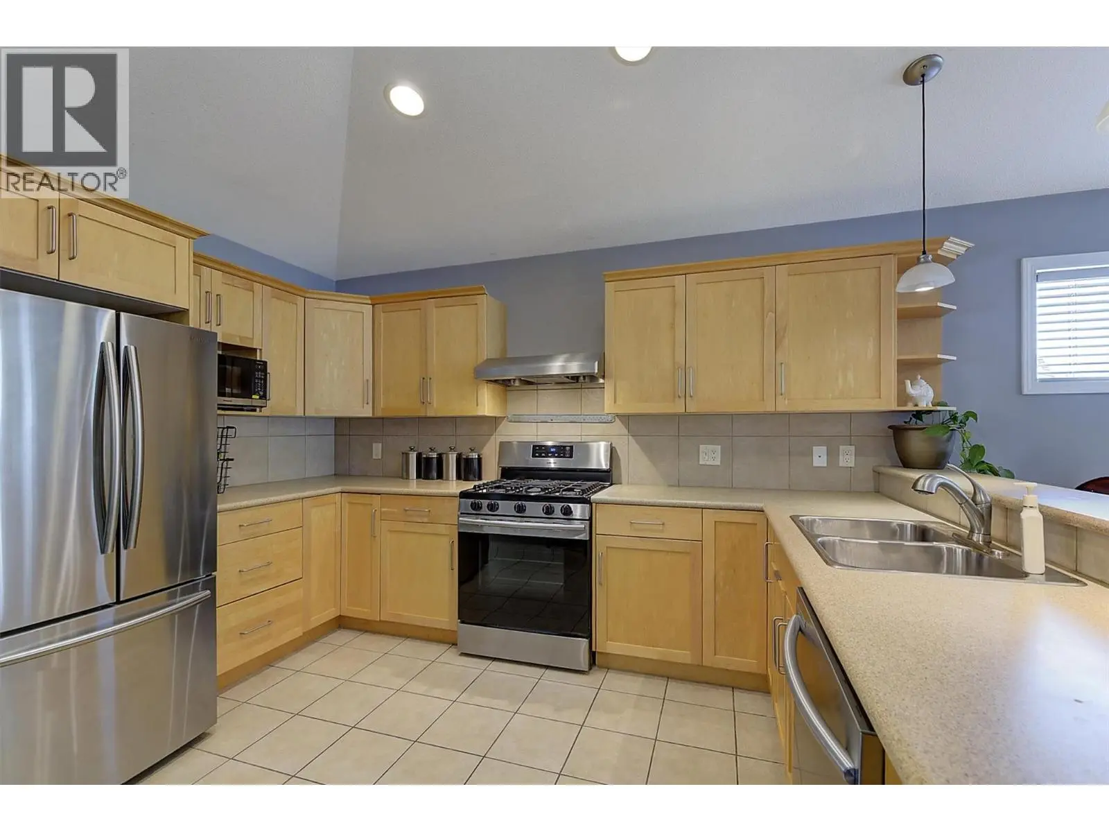 2352 Selkirk Drive Lot# 37. Kelowna, British Columbia