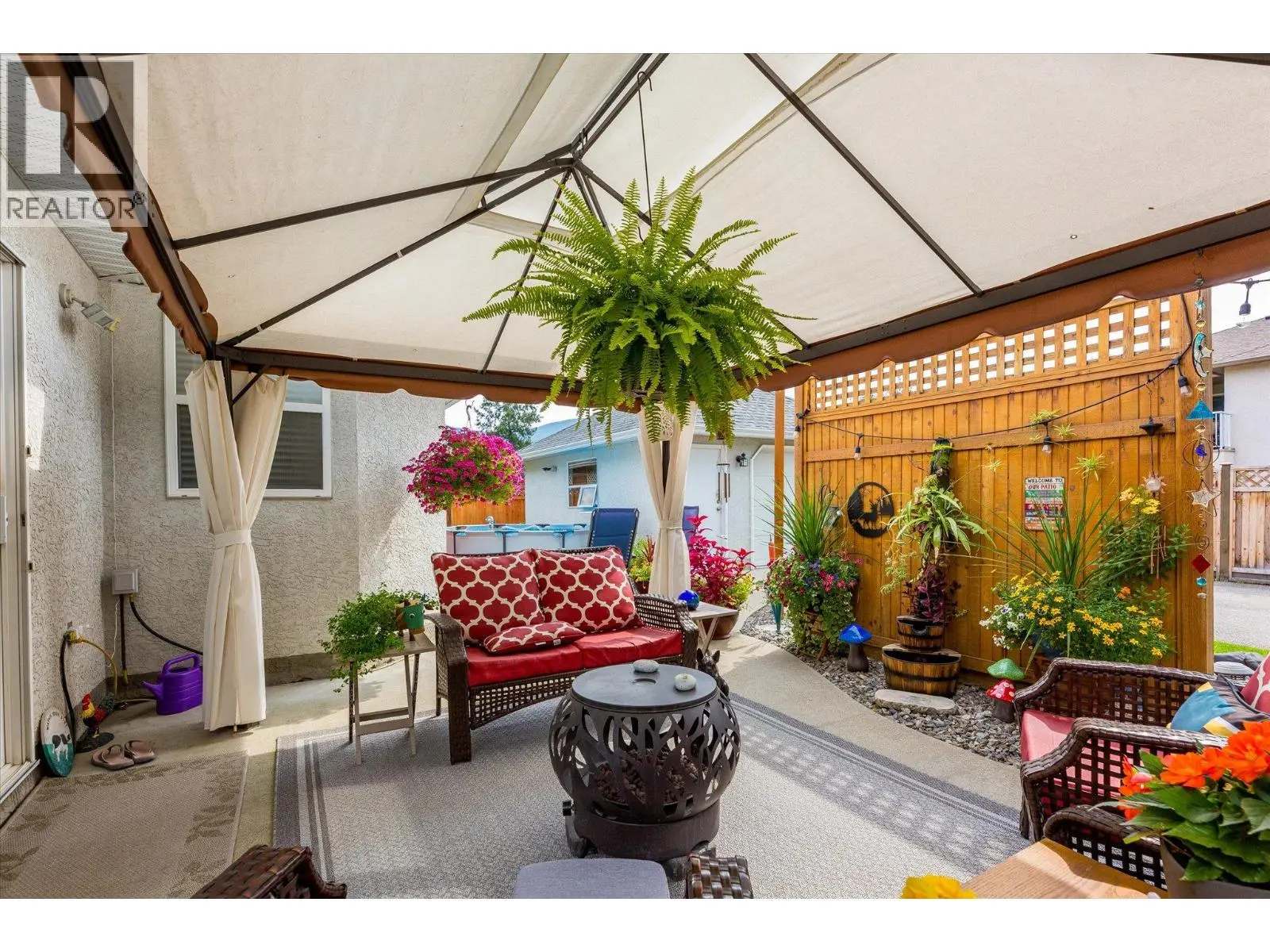 301 Fizet Avenue. Kelowna, British Columbia