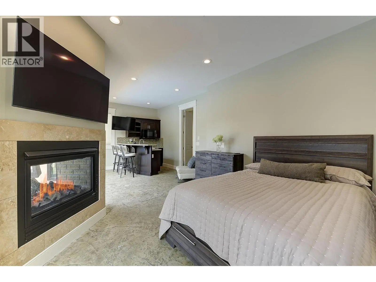4466 Rattenbury Court. Kelowna, British Columbia