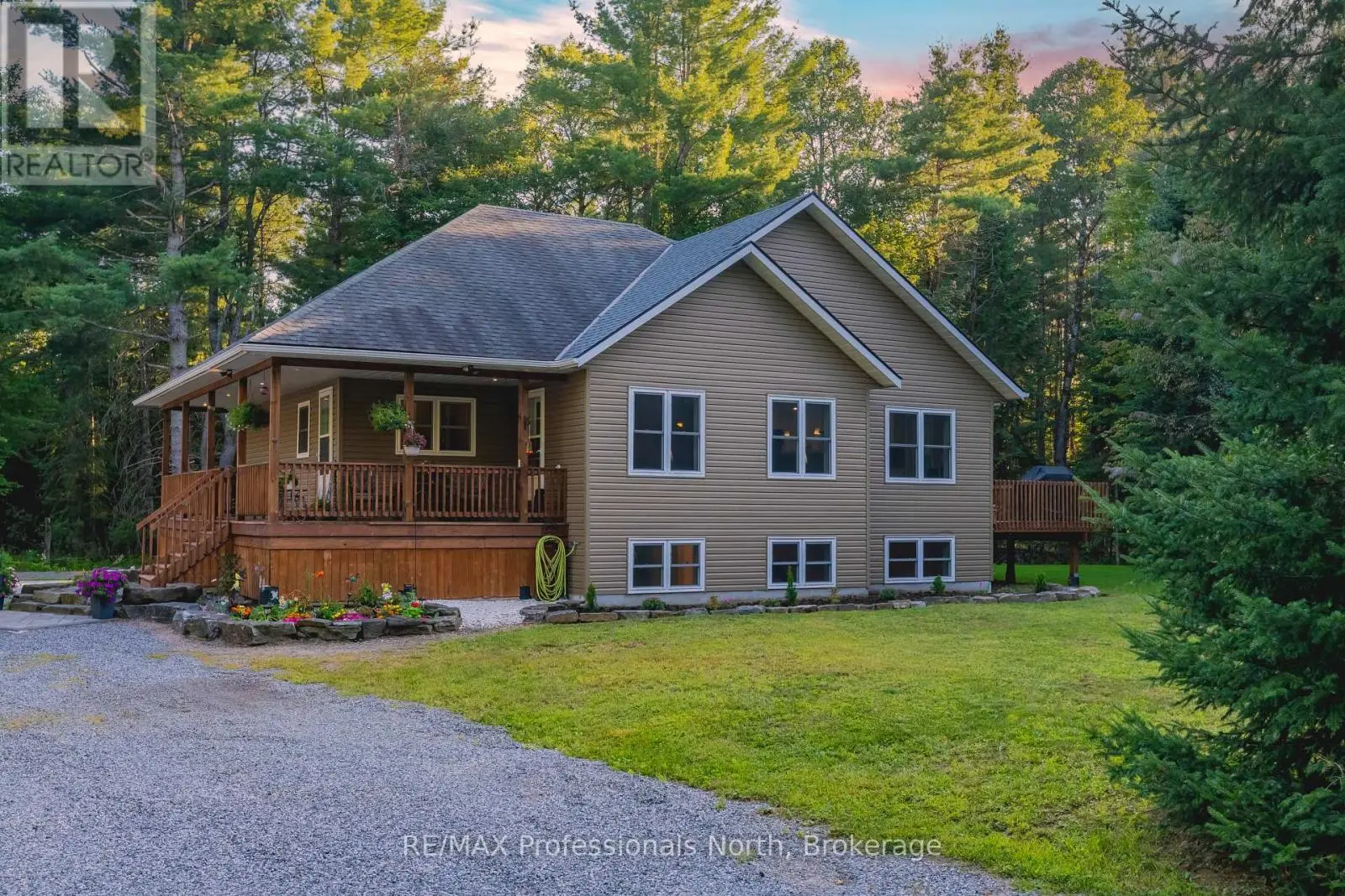 419 South Mary Lake Road, Huntsville (Stephenson)