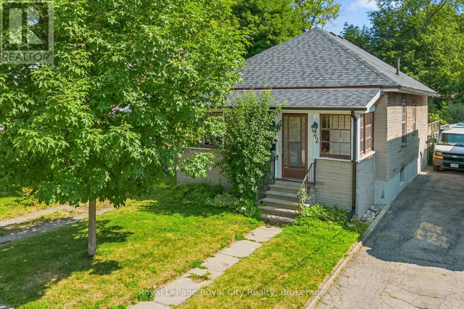 22 Boult Avenue, Guelph (St. Patrick's Ward)