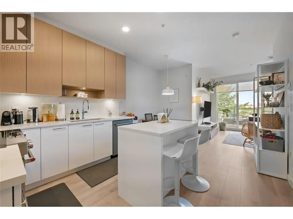 612 7588 16th Street, Burnaby