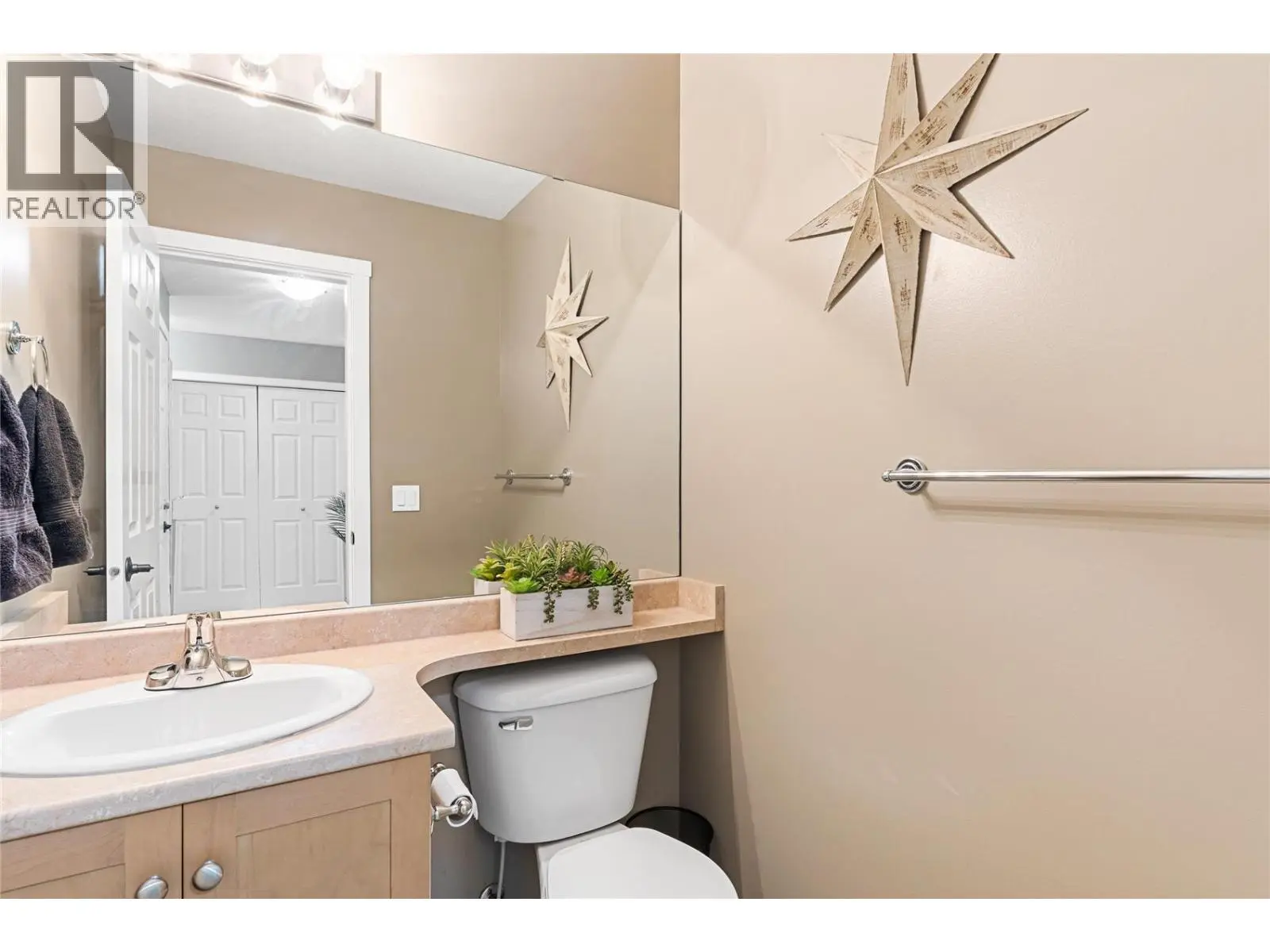 914 Craig Road Unit# 115. Kelowna, British Columbia