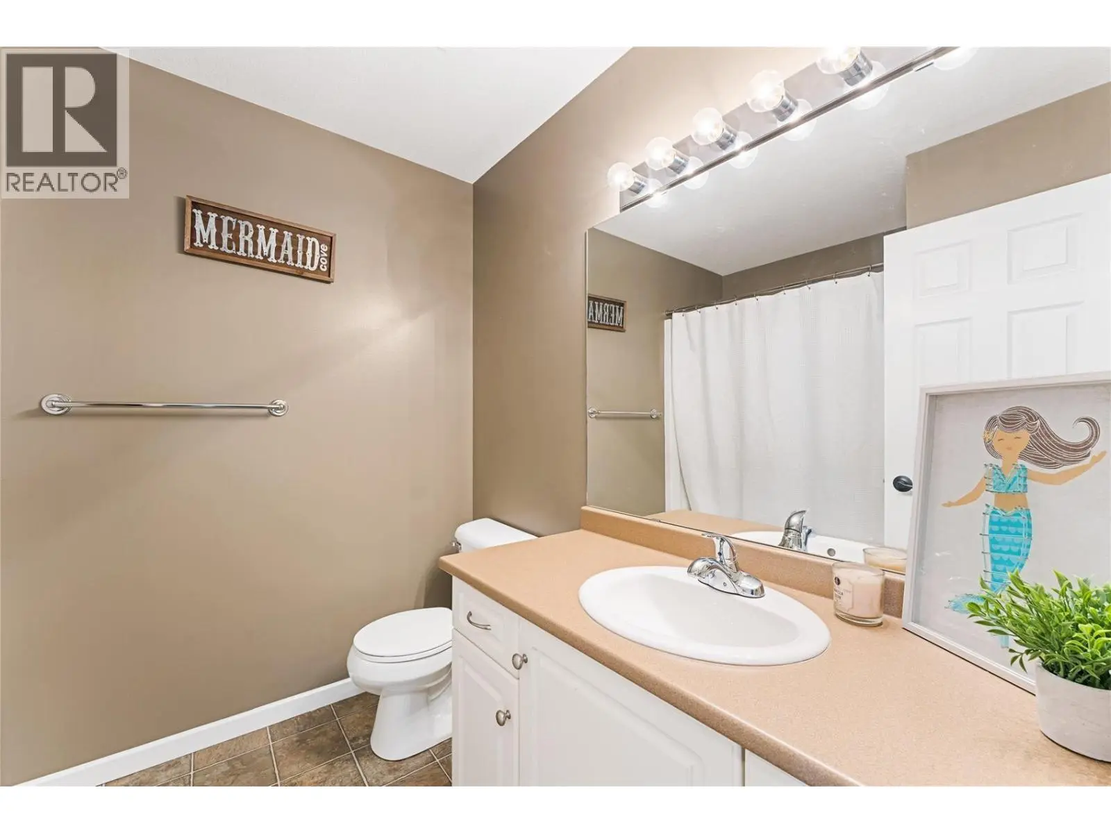 914 Craig Road Unit# 115. Kelowna, British Columbia