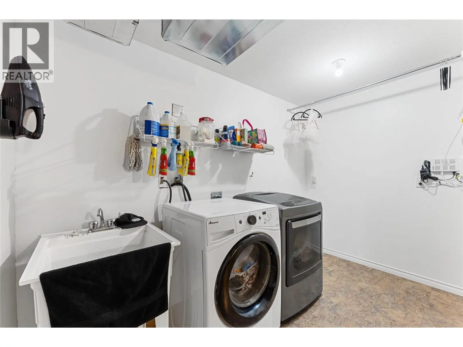 914 Craig Road Unit# 115. Kelowna, British Columbia
