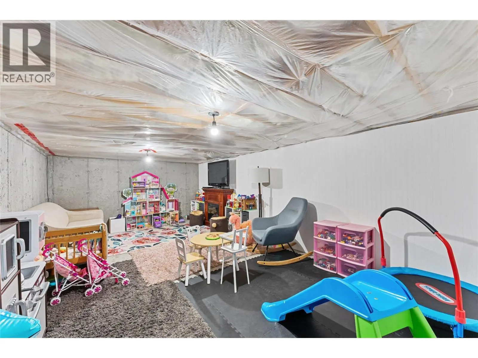 914 Craig Road Unit# 115. Kelowna, British Columbia