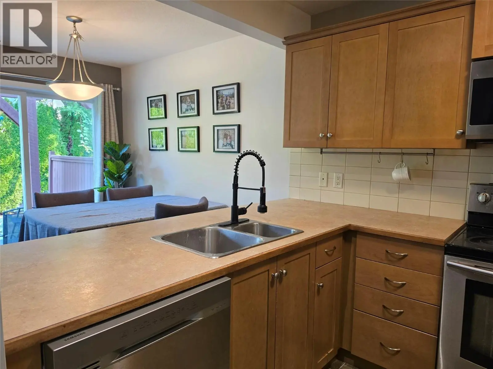 914 Craig Road Unit# 115. Kelowna, British Columbia