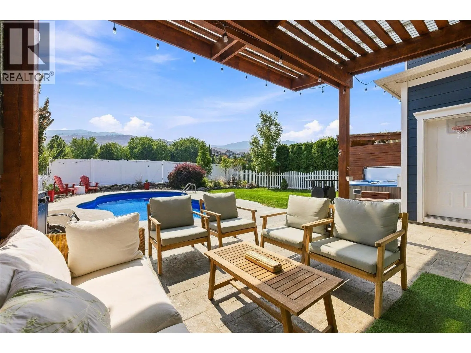 361 Quilchena Drive. Kelowna, British Columbia