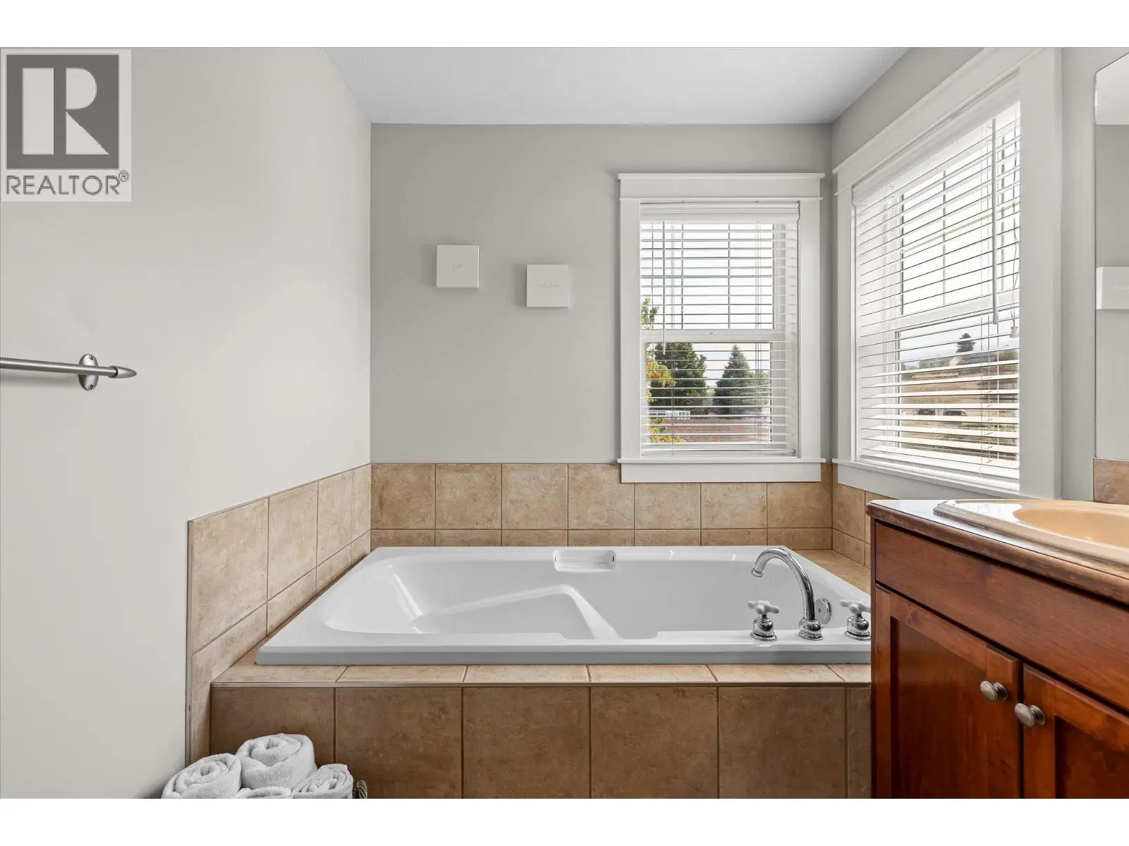 361 Quilchena Drive. Kelowna, British Columbia