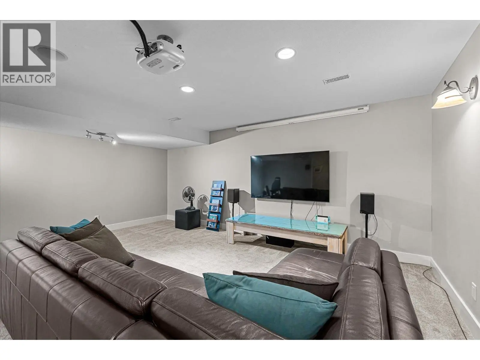 361 Quilchena Drive. Kelowna, British Columbia