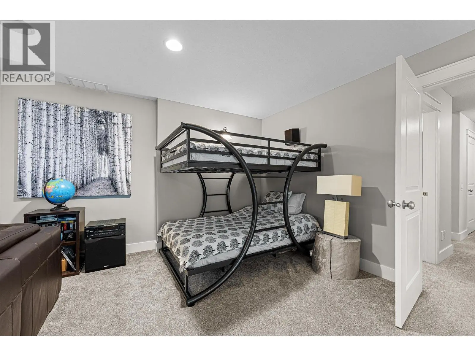 361 Quilchena Drive. Kelowna, British Columbia