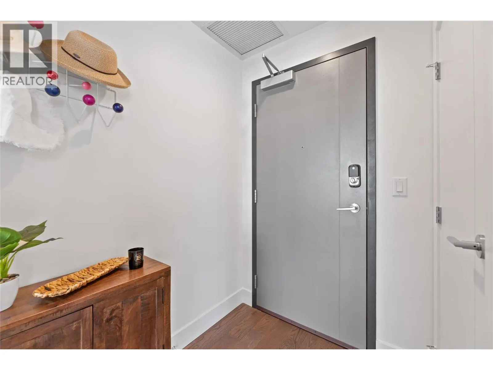 1191 Sunset Drive Unit# 2505. Kelowna, British Columbia