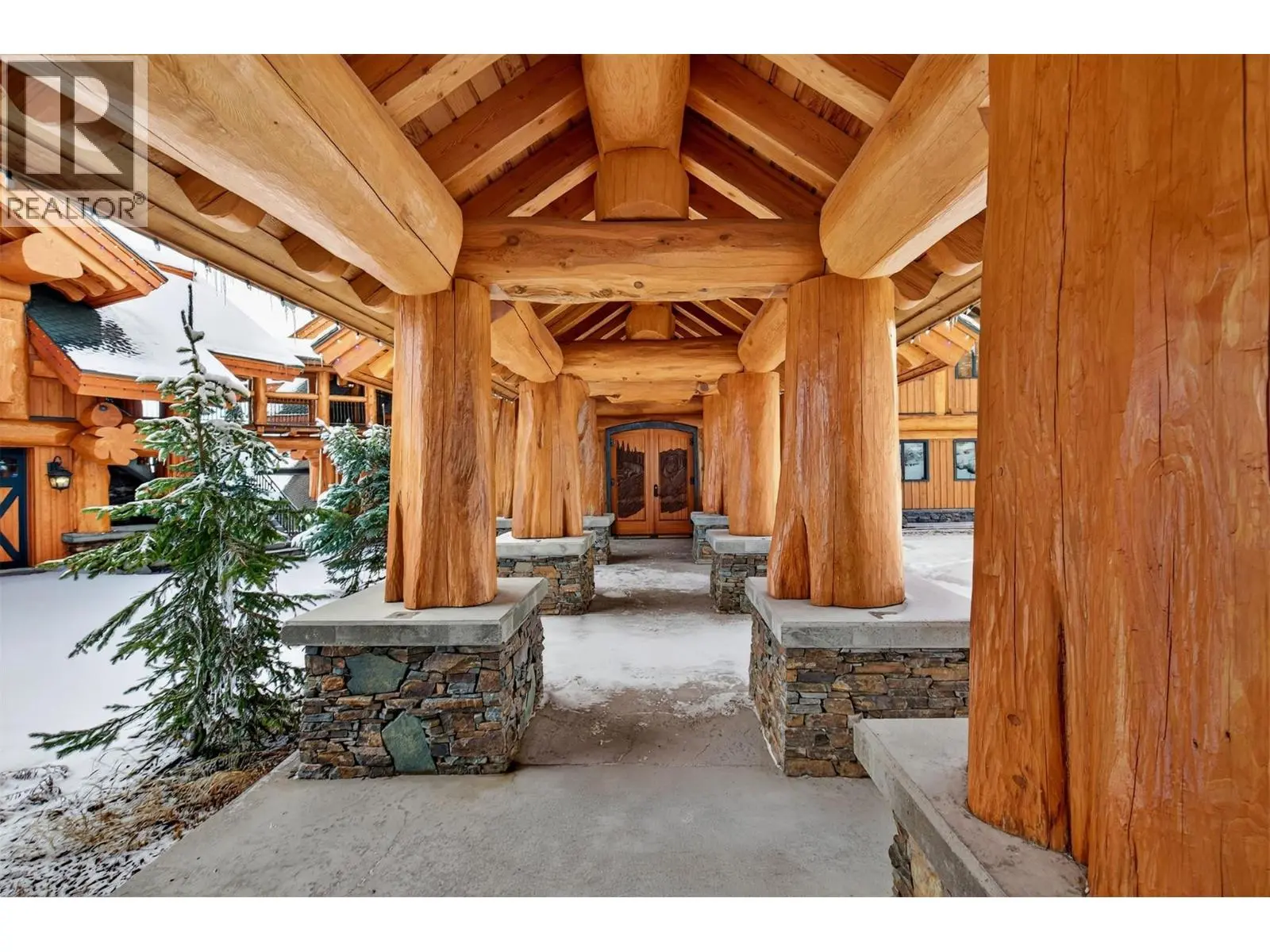 525 Feathertop Way. Big White, British Columbia