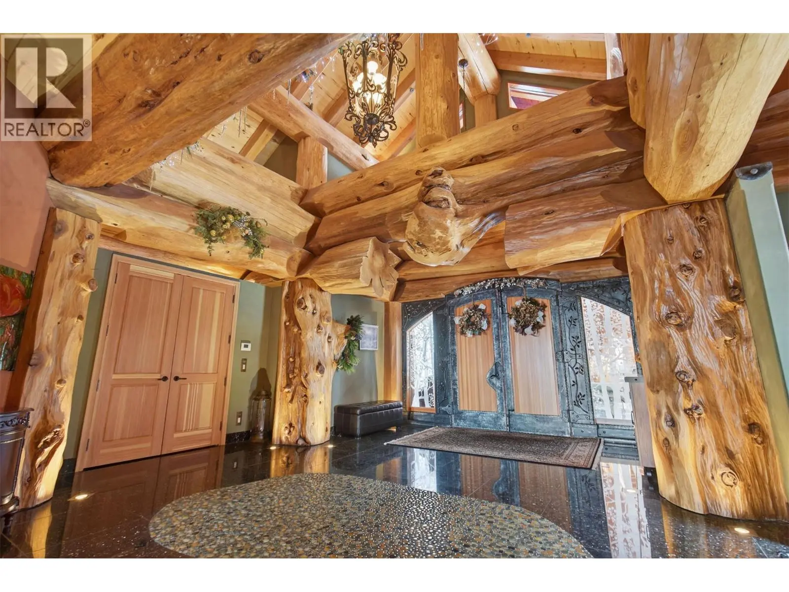 525 Feathertop Way. Big White, British Columbia