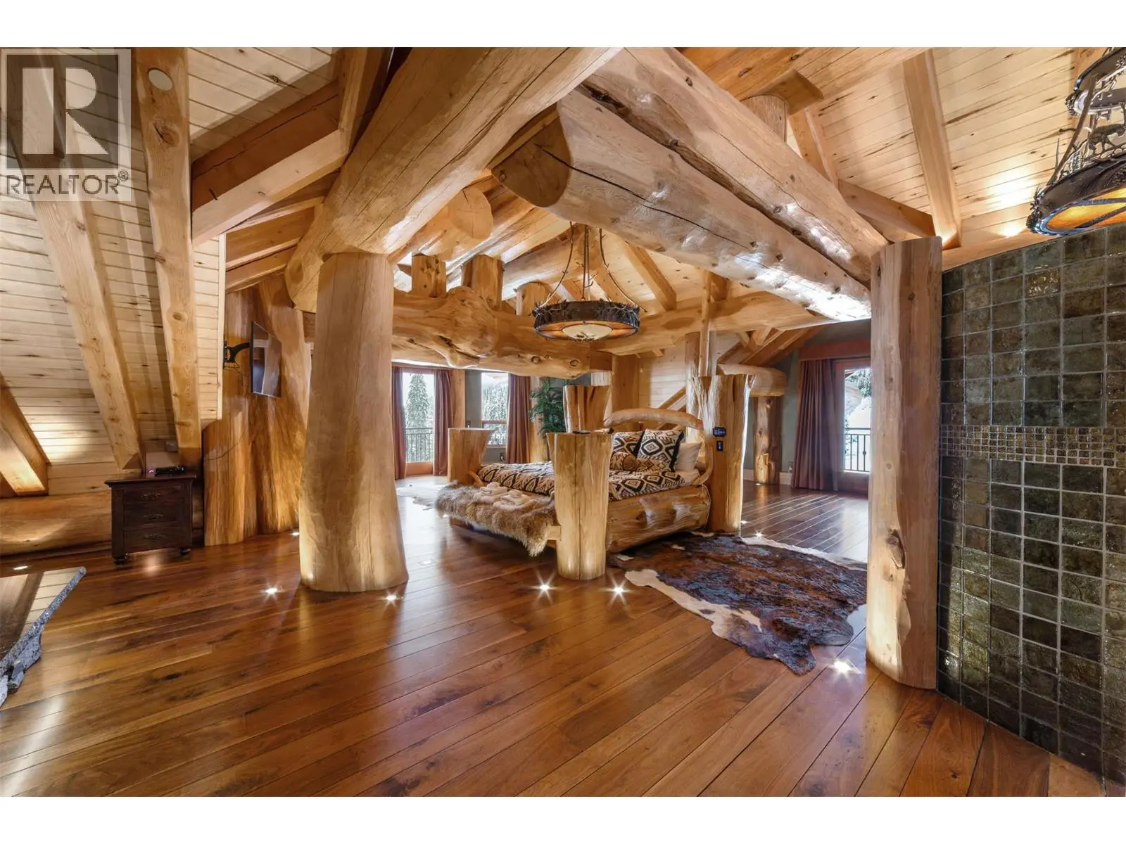 525 Feathertop Way. Big White, British Columbia