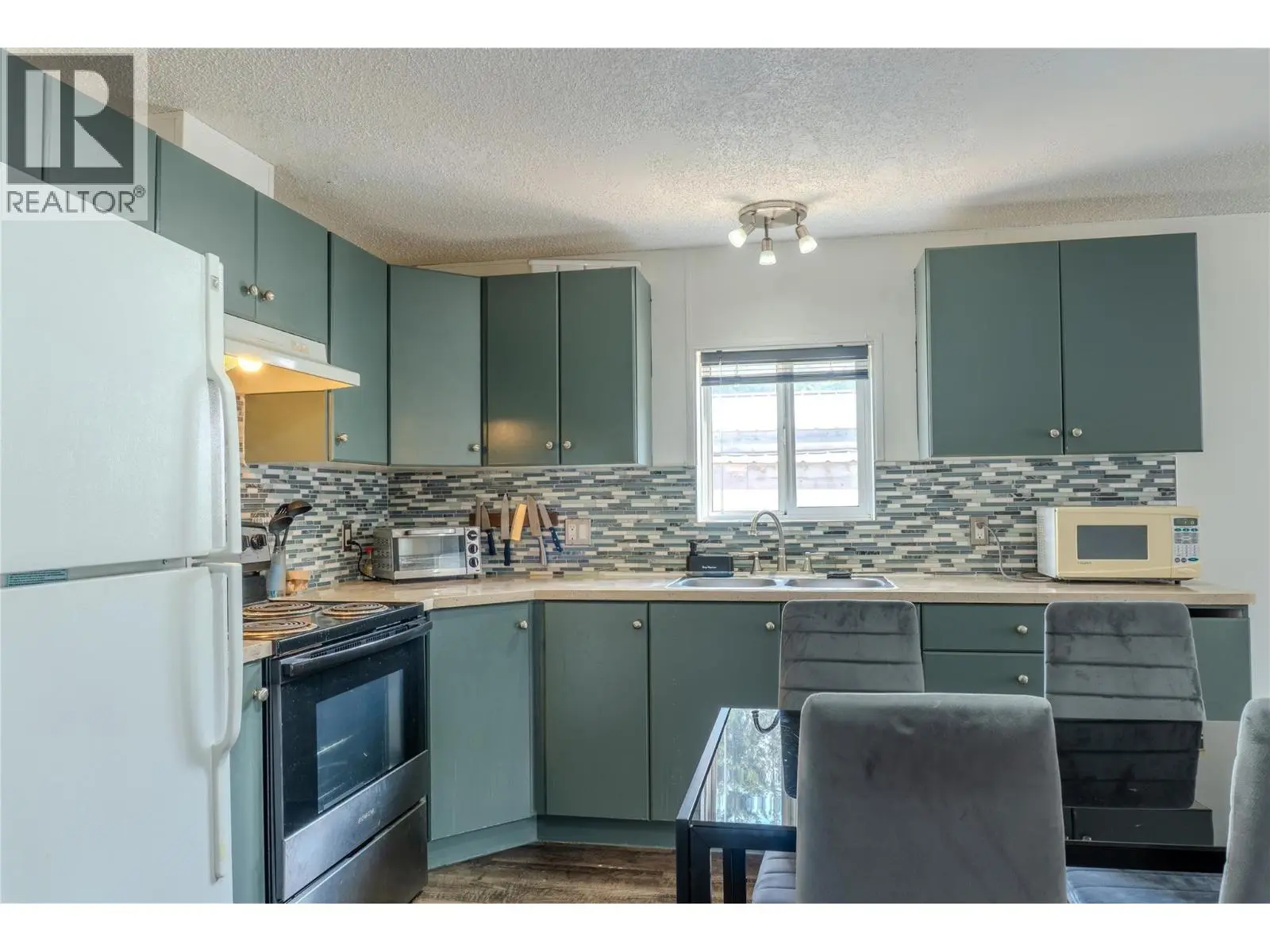 Photo of Listing #10398479