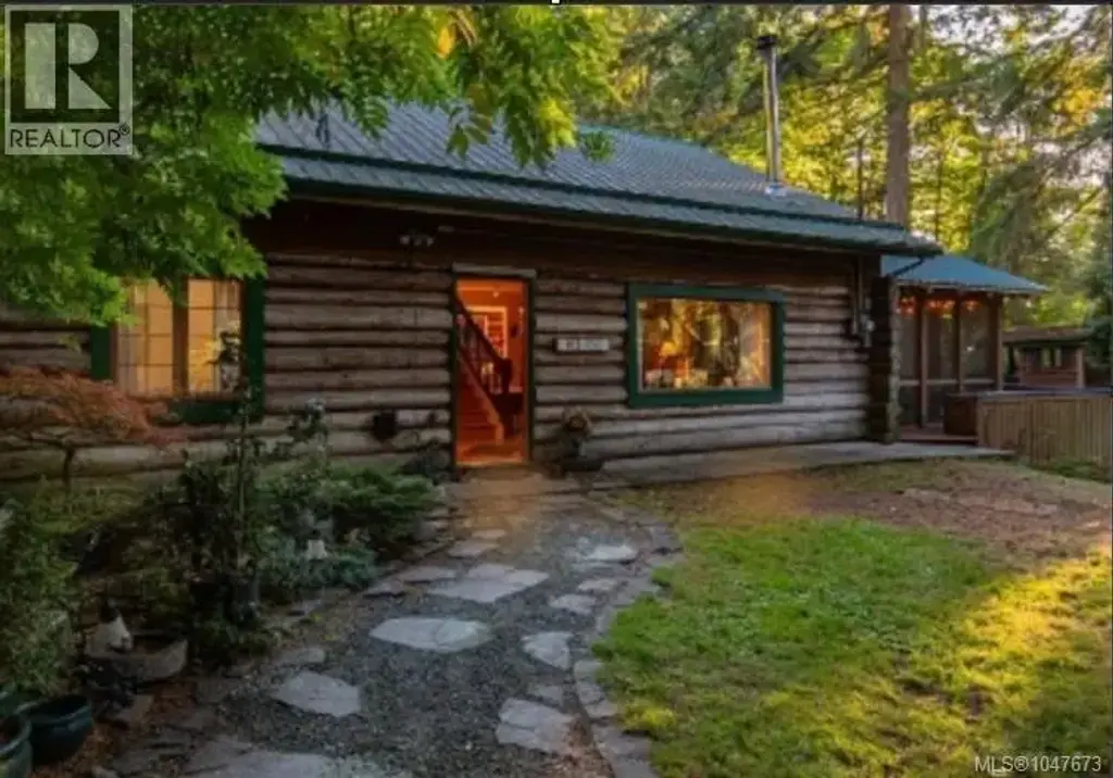 135 Fairway Dr, Salt Spring