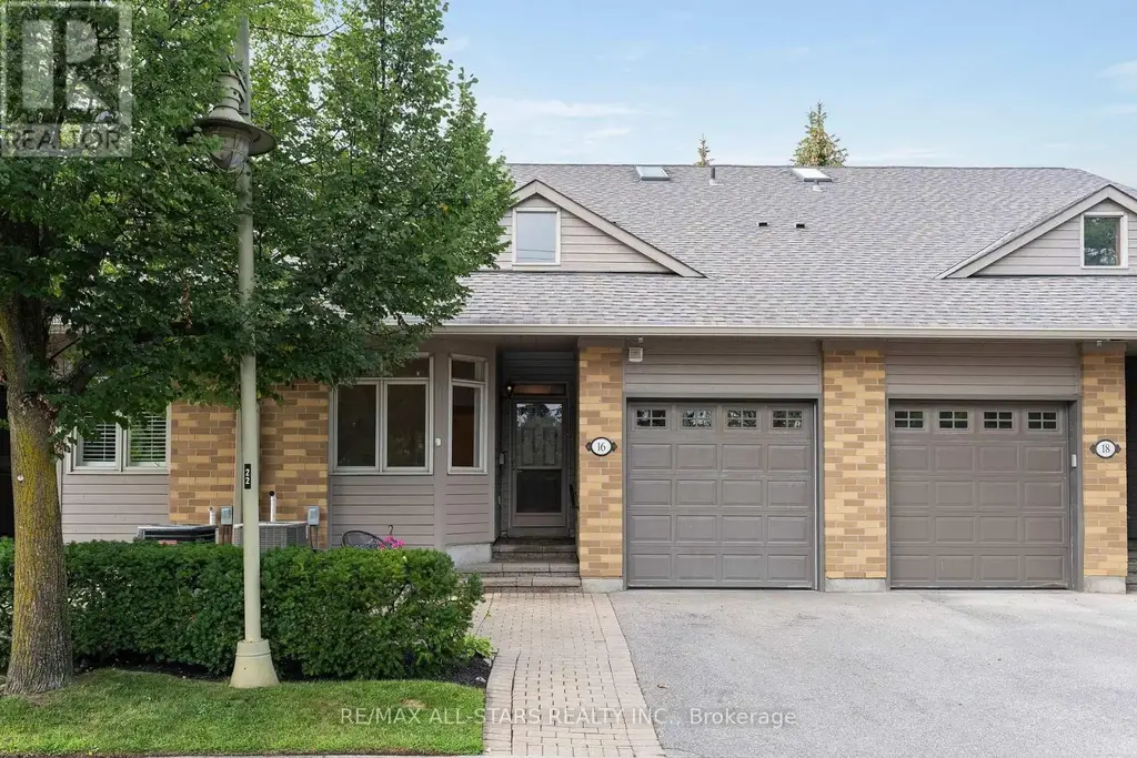16 Kingfisher Cove Way, Markham (Greensborough)