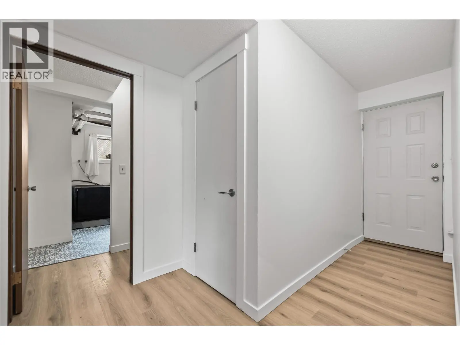 776 Glenwood Avenue. Kelowna, British Columbia
