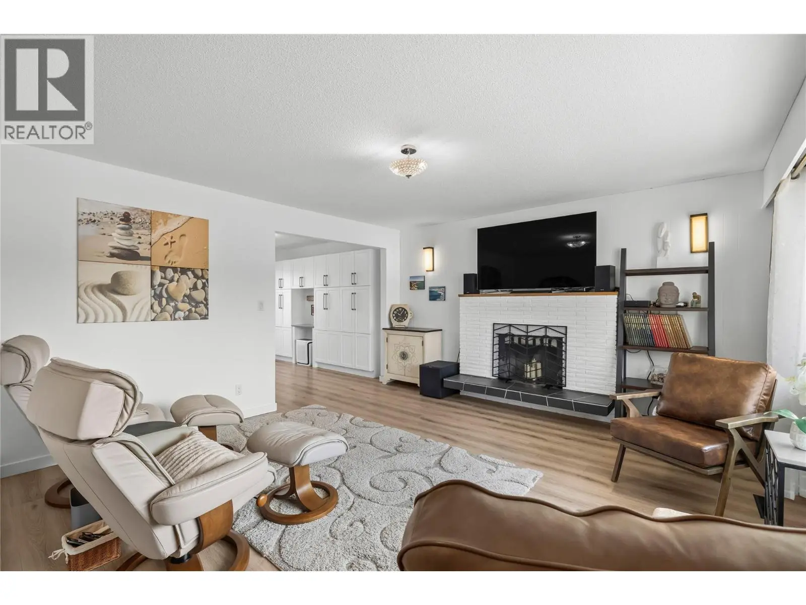 776 Glenwood Avenue. Kelowna, British Columbia
