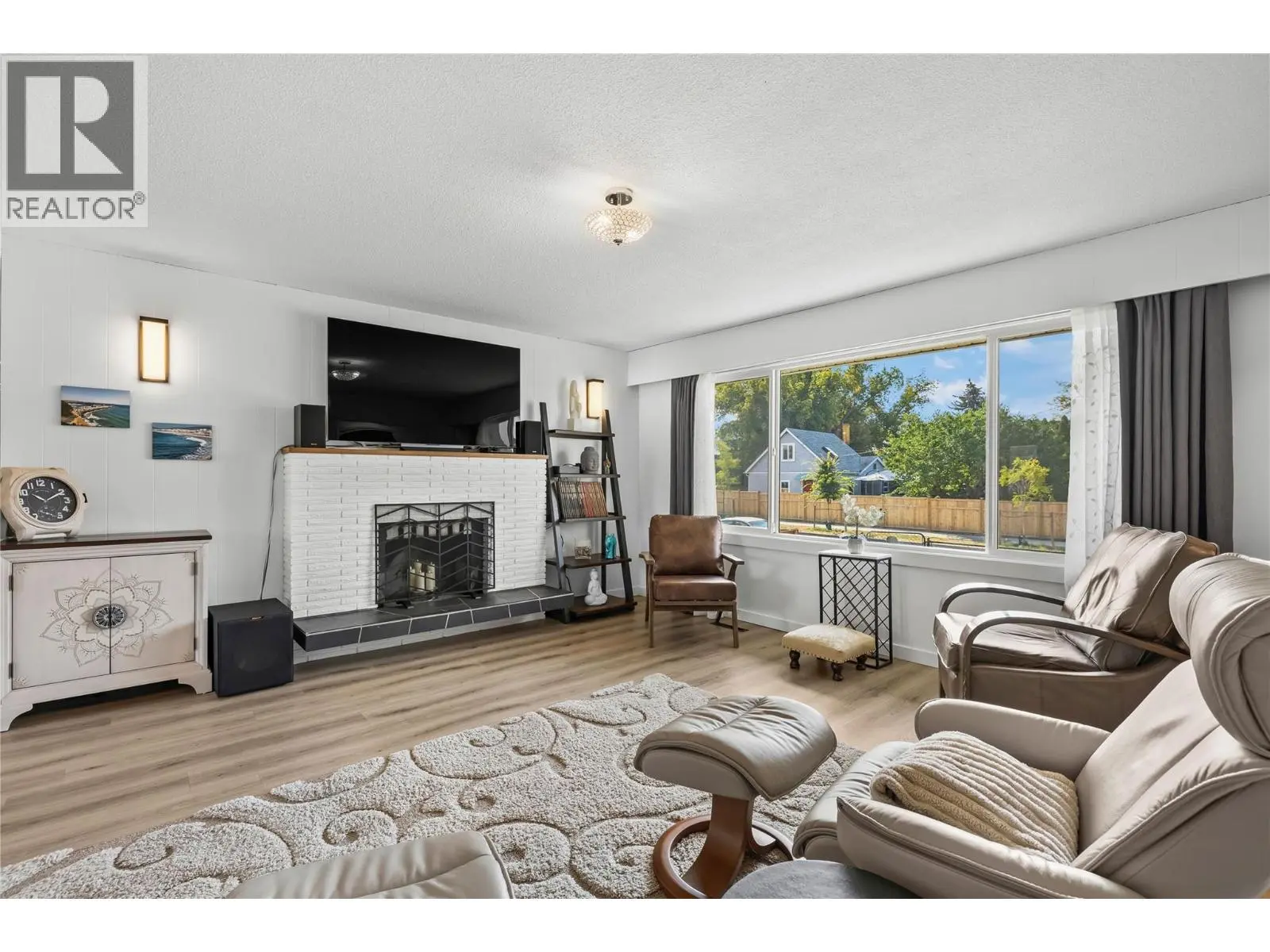 776 Glenwood Avenue. Kelowna, British Columbia
