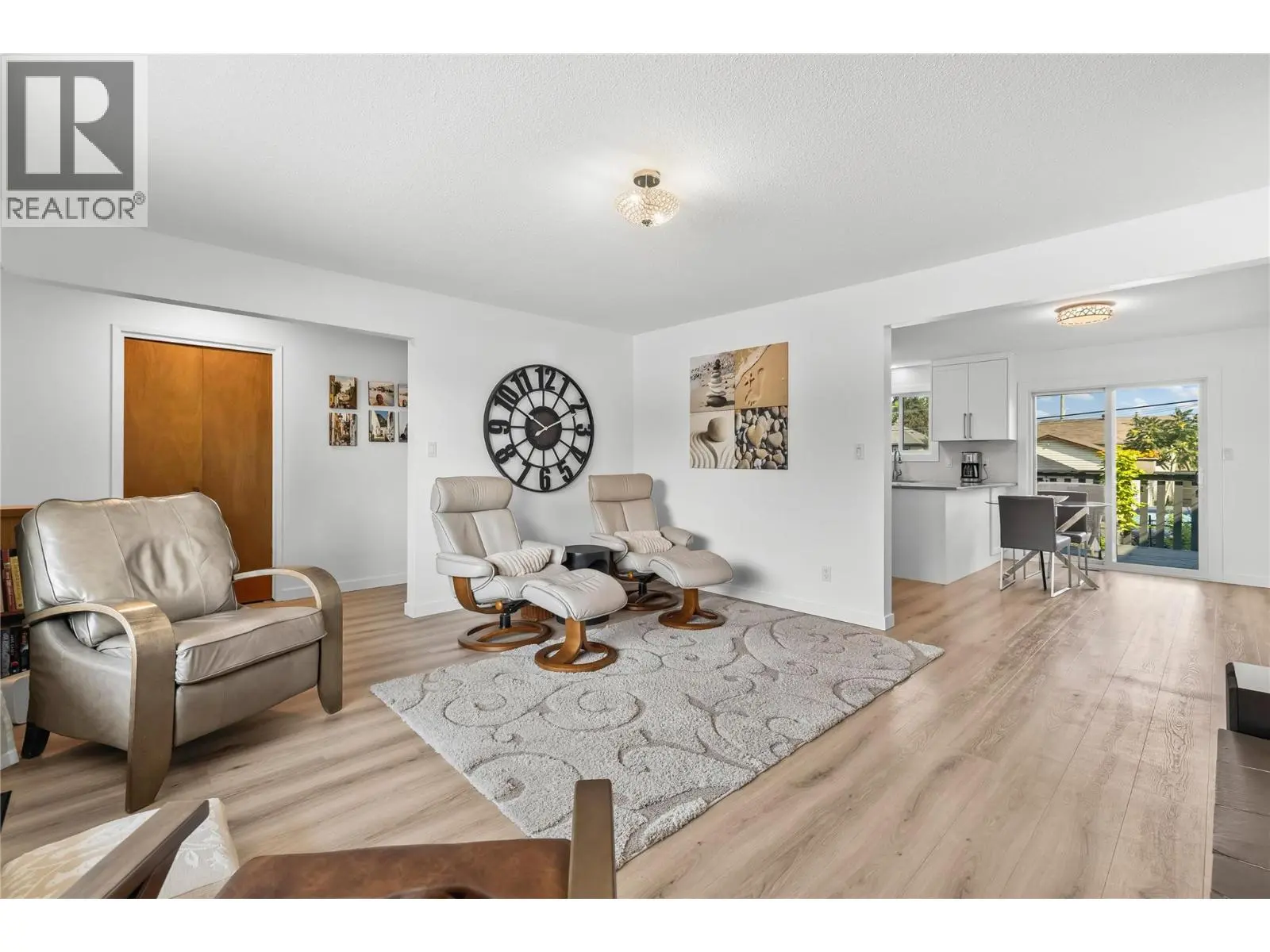 776 Glenwood Avenue. Kelowna, British Columbia
