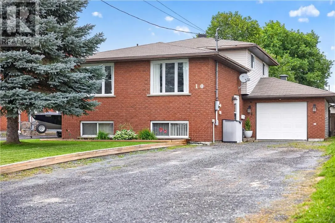 10 Firmin Court, Azilda