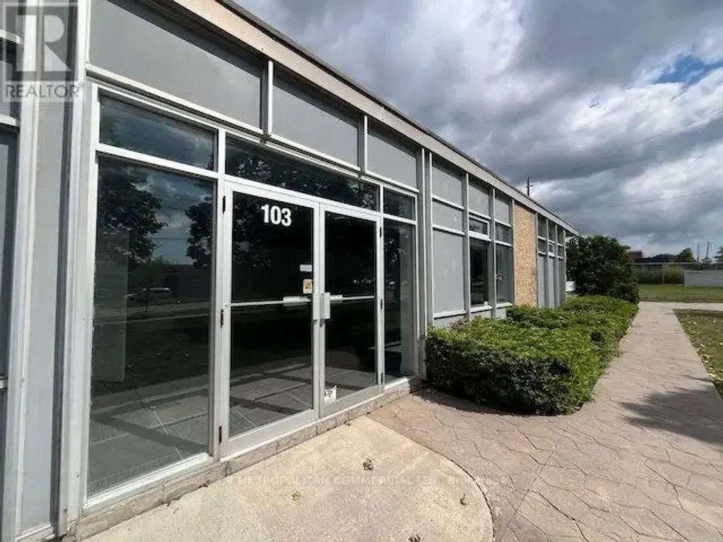 103 - 100 Sunrise Avenue, Toronto (Victoria Village)