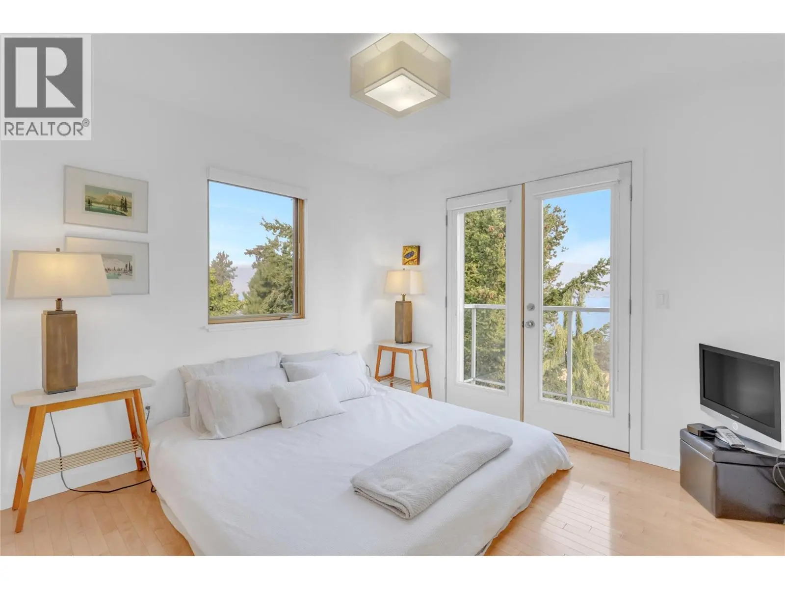 5851 Lakeshore Road. Kelowna, British Columbia
