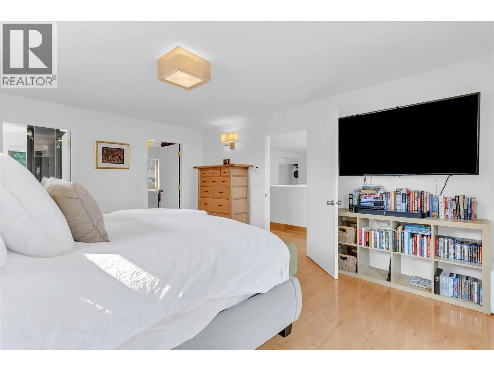 5851 Lakeshore Road. Kelowna, British Columbia