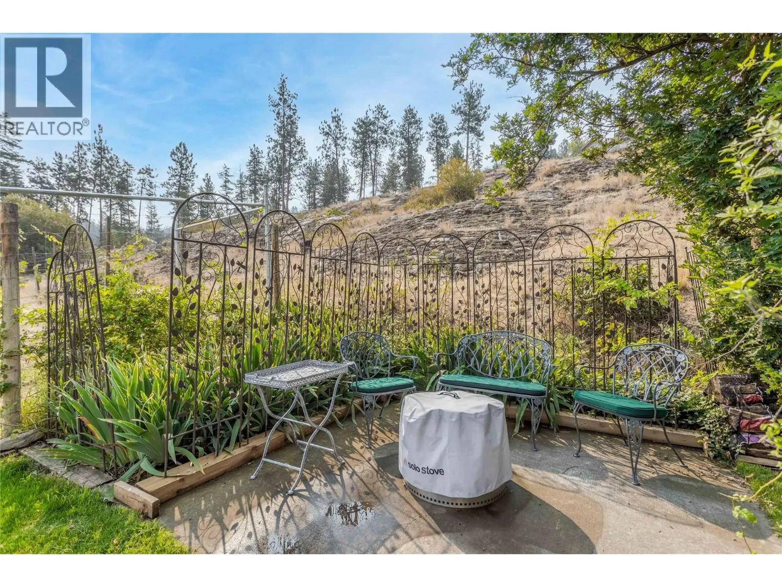 5851 Lakeshore Road. Kelowna, British Columbia