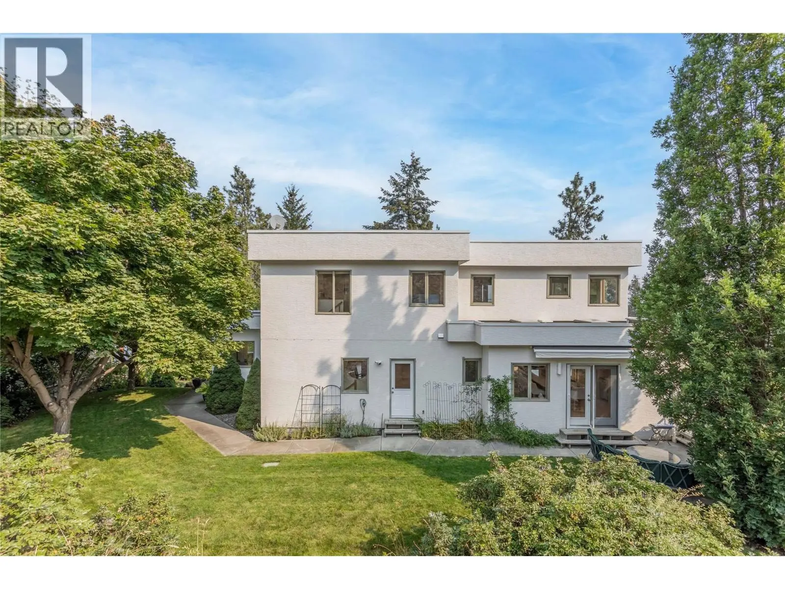 5851 Lakeshore Road. Kelowna, British Columbia