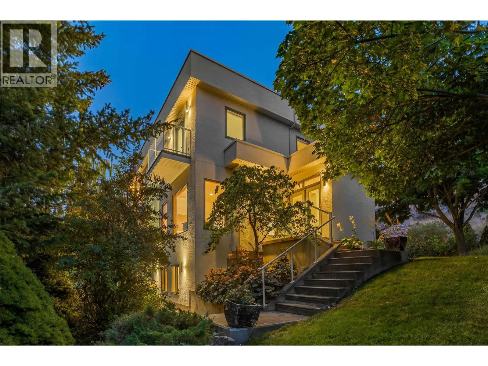 5851 Lakeshore Road. Kelowna, British Columbia