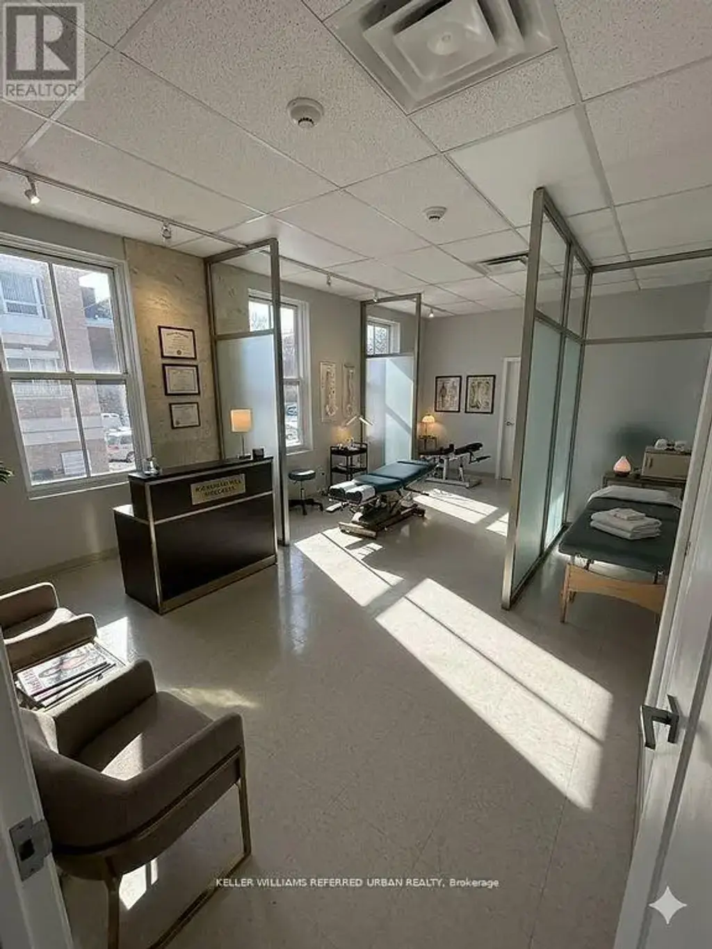 202 - 10132 Yonge Street, Richmond Hill (Mill Pond)