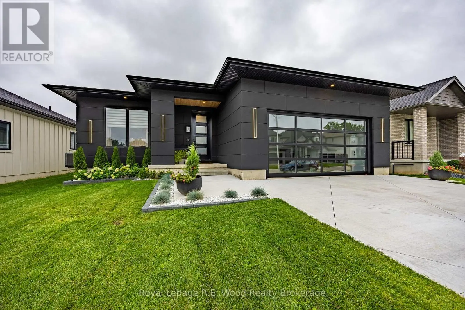 7 Sycamore Drive, Tillsonburg
