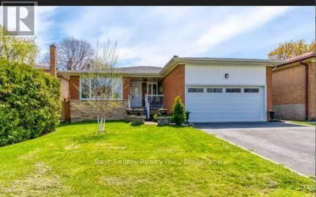 12 Bowshelm Court, Mississauga (Streetsville)