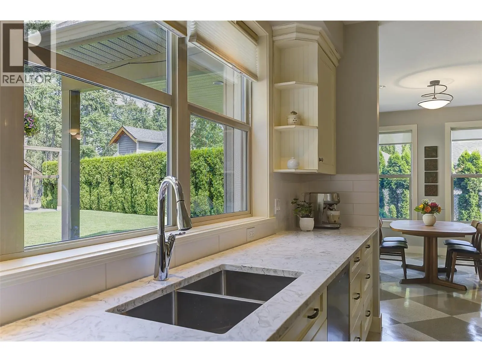 182 Terrace Hill Court. Kelowna, British Columbia